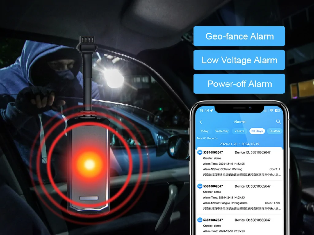 The GD09 dashcam demonstrating its loop recording feature, which automatically locks and saves important collision videos.