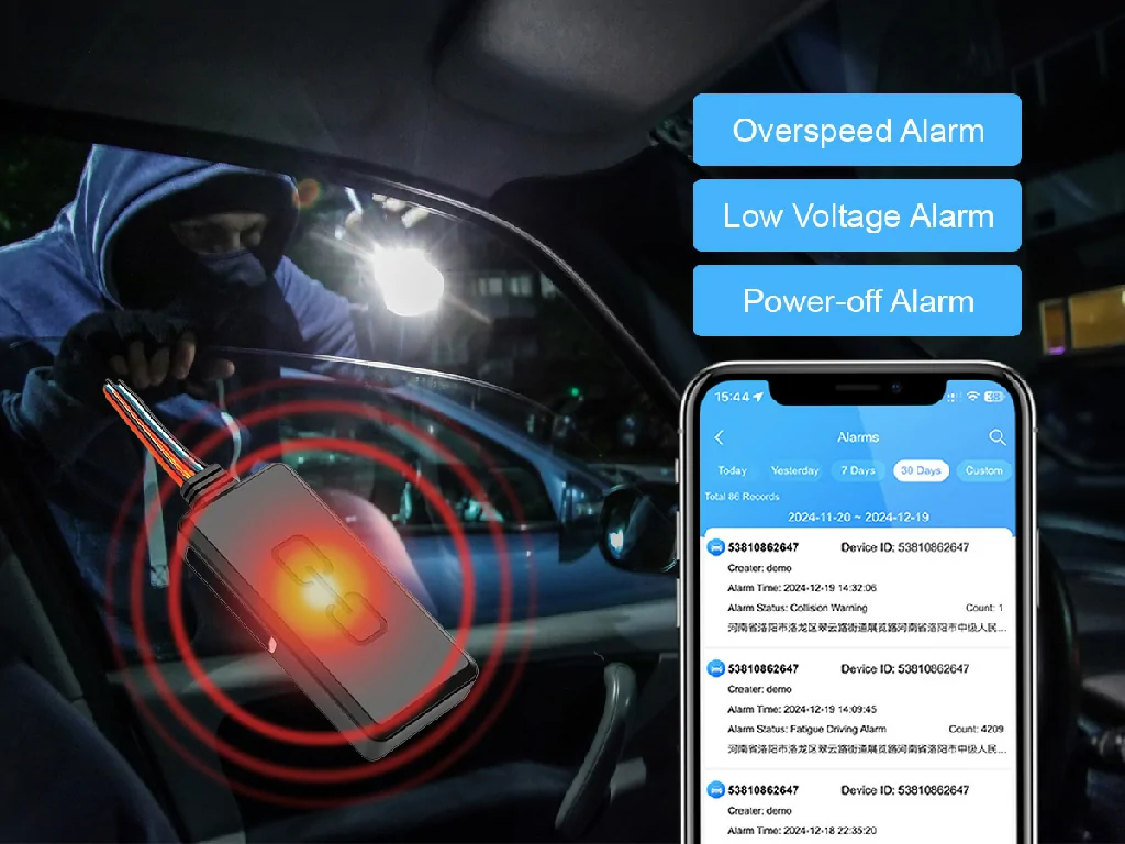 The GD09 dashcam demonstrating its loop recording feature, which automatically locks and saves important collision videos.