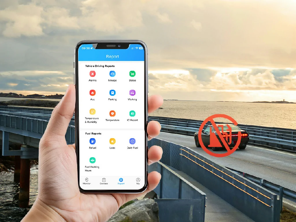 A car collision with a security lock icon, illustrating the GD09's instant event alerts and secure cloud storage.